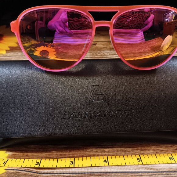 Similar items Sponsored Feedback on our suggestions | See all Lasiyanor Lightw - Picture 3 of 6